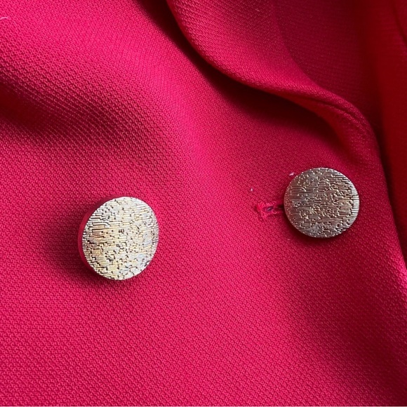 Elliatt Vibrant Red Long Coat Double breasted gold buttons NWOT quiet luxury - Picture 15 of 15